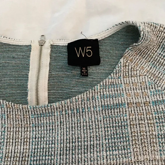 W5 Knit Textured Blue Beige Fringe Bottom Shirt Size XL - Picture 2 of 8